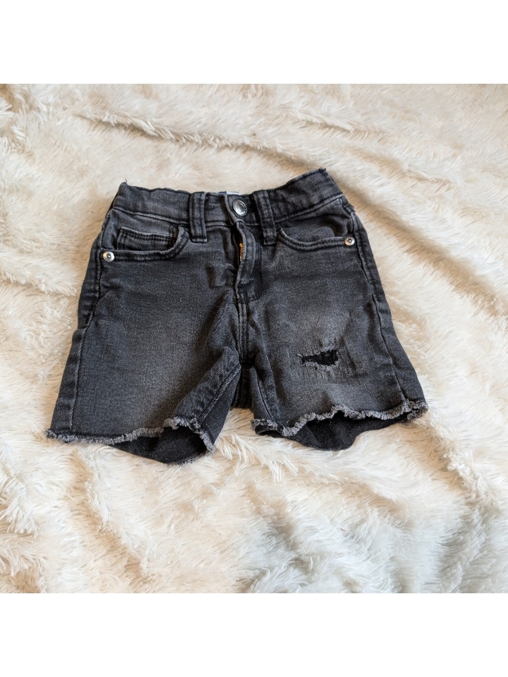Old Navy Black Distressed Stretch Boy's Denim Shorts Raw Hem Toddler Size 2T
